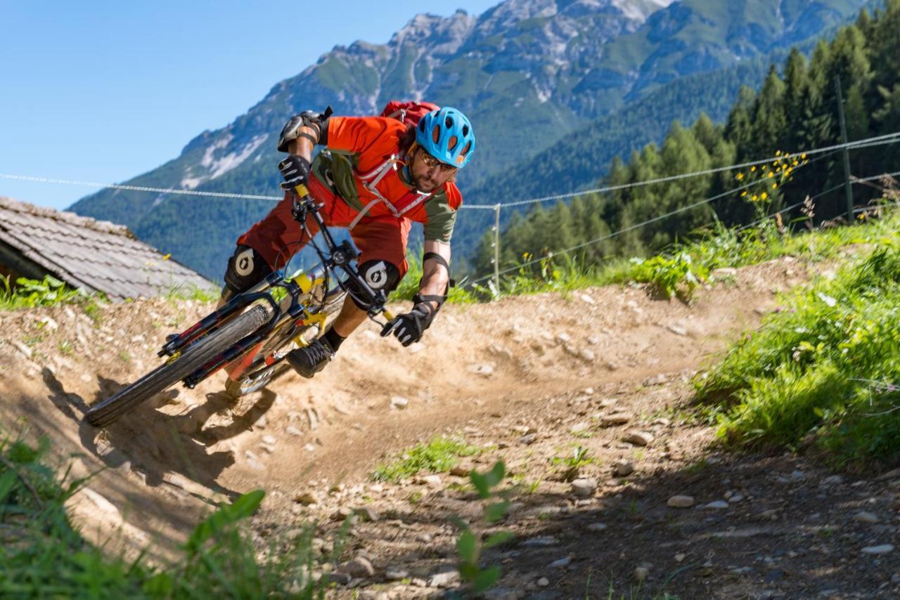 Gasthof Sportalm Neustift im Stubaital Exterior foto